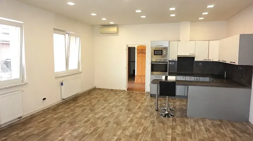 Pronájem rodinného domu, Brno, Banskobystrická, 74 m2