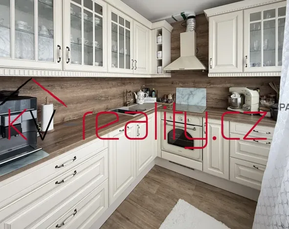 Prodej bytu 2+1, Karlovy Vary, Klínovecká, 64 m2