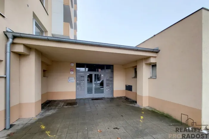 Prodej bytu 3+1, Znojmo, Mičurinova, 70 m2