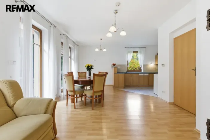 Prodej rodinného domu, Karlovy Vary, Za Motelem, 137 m2