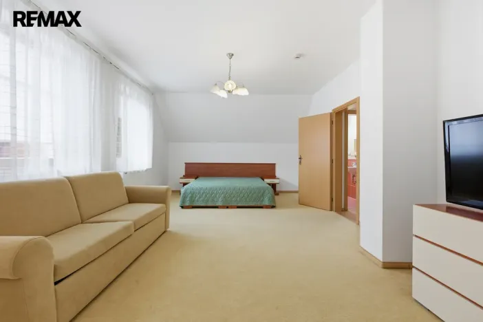 Prodej rodinného domu, Karlovy Vary, Za Motelem, 137 m2