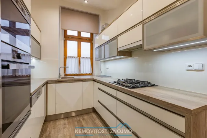 Prodej bytu 4+1, Znojmo, Jana Palacha, 130 m2