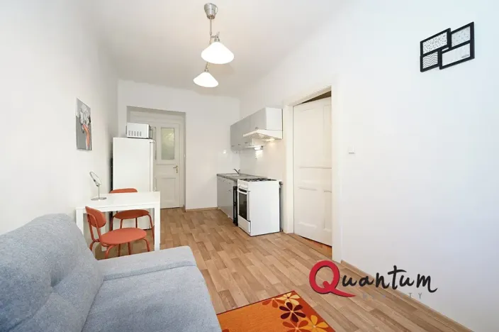 Pronájem bytu 2+kk, Praha - Libeň, Vosmíkových, 48 m2