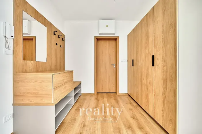 Pronájem bytu 1+kk, Znojmo, Kosmákova, 58 m2