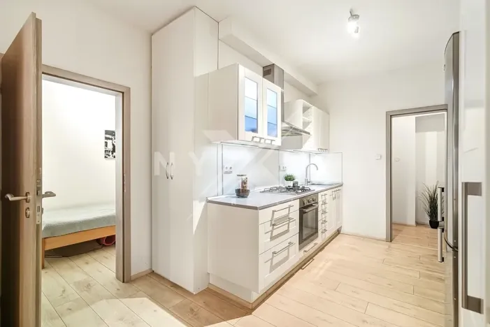 Prodej bytu 4+1, Praha - Holešovice, Bubenská, 100 m2