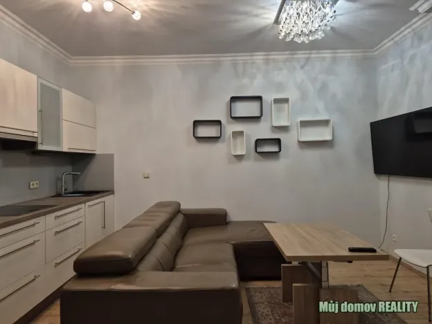 Pronájem bytu 2+kk, Praha - Vinohrady, Rejskova, 50 m2