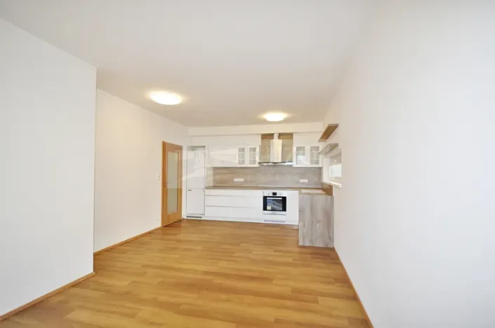 Pronájem bytu 2+kk, Praha, Zakšínská, 56 m2