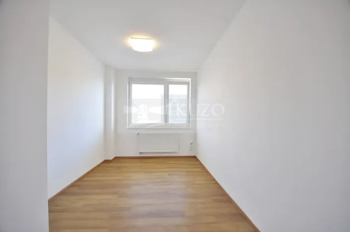 Pronájem bytu 2+kk, Praha, Zakšínská, 56 m2