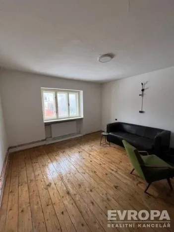 Pronájem vily, Úsobí, 128 m2