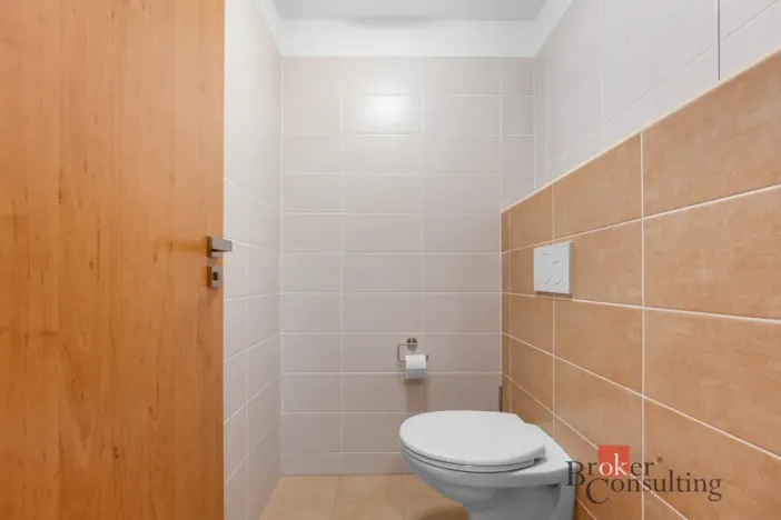 Pronájem bytu 2+kk, Hradec Králové, Pod Svahem, 50 m2