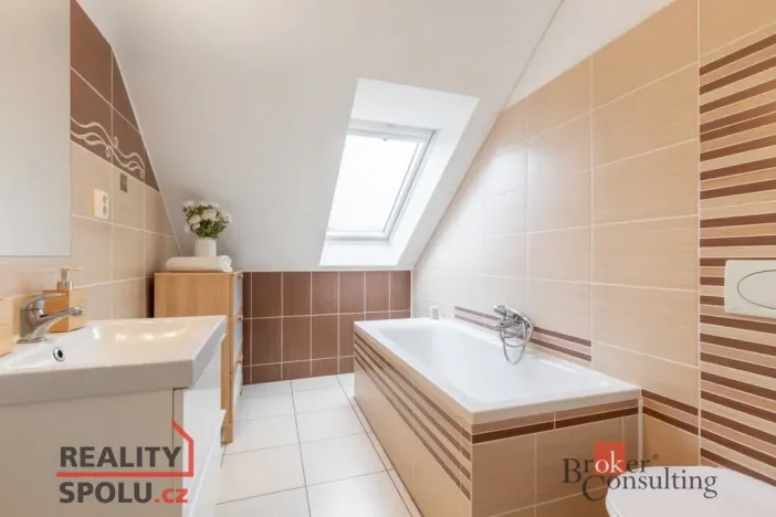 Prodej rodinného domu, Blansko - Dolní Lhota, 189 m2