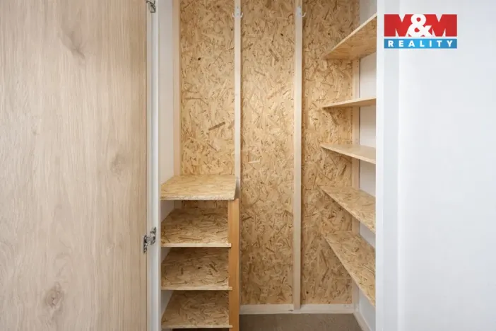 Pronájem bytu 2+kk, Praha - Jinonice, Klikatá, 47 m2