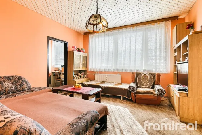 Prodej bytu 2+1, Uherské Hradiště, Sadová, 58 m2