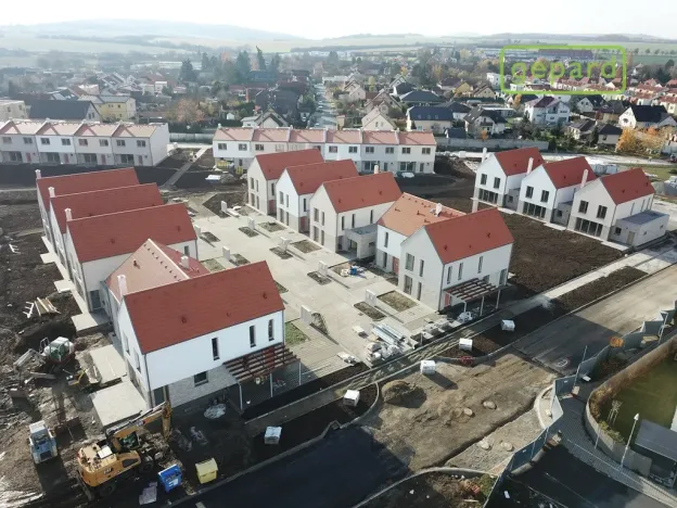 Prodej komerčního pozemku, Drahelčice, 7730 m2