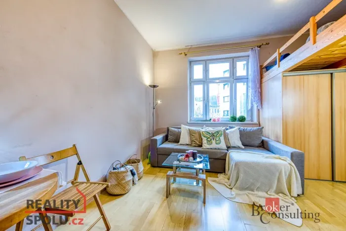 Pronájem bytu 1+kk, Praha - Vysočany, Novovysočanská, 31 m2
