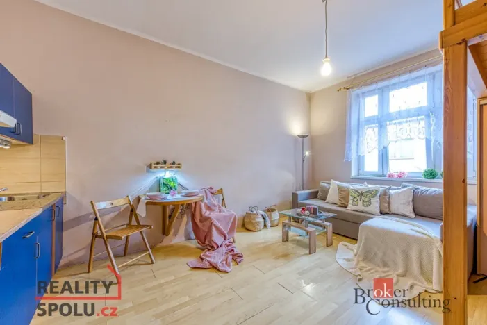 Pronájem bytu 1+kk, Praha - Vysočany, Novovysočanská, 31 m2