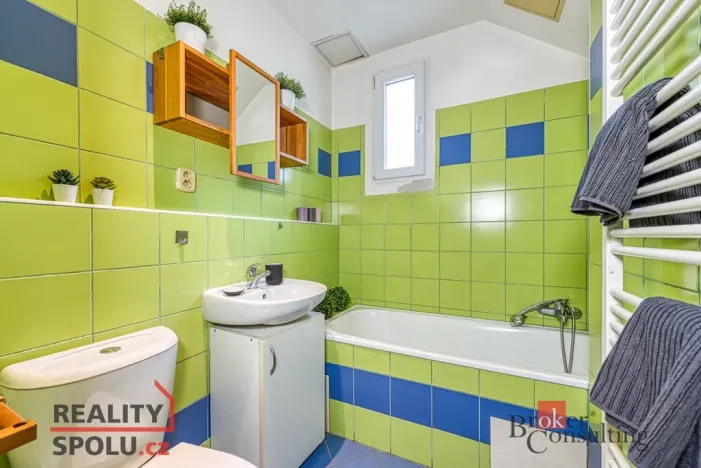 Pronájem bytu 1+kk, Praha - Vysočany, Novovysočanská, 31 m2