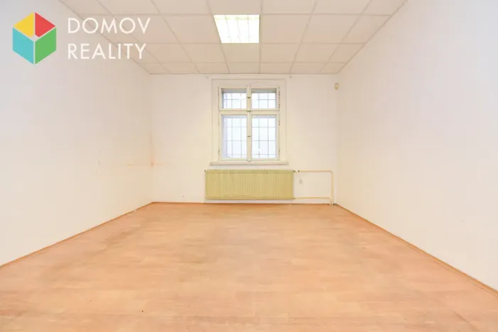 Pronájem obchodního prostoru, Jince, Slavíkova, 100 m2