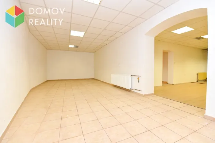 Pronájem obchodního prostoru, Jince, Slavíkova, 100 m2