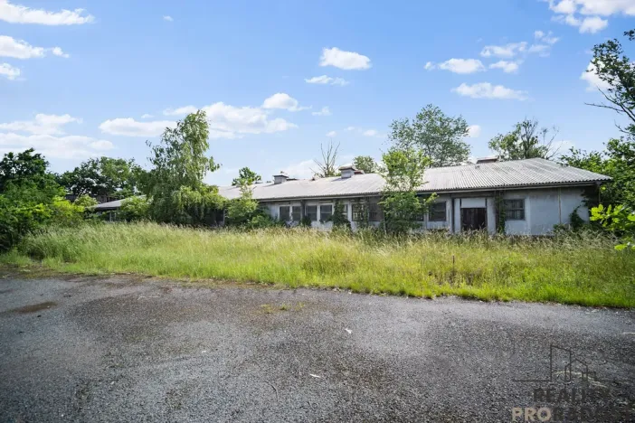 Prodej zemědělského objektu, Přelouč - Mělice, 7117 m2