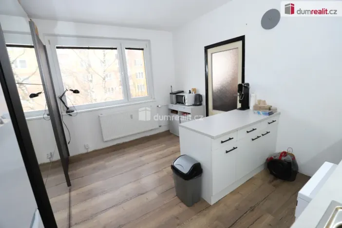 Pronájem bytu 1+1, Mariánské Lázně - Úšovice, Za Tratí, 36 m2