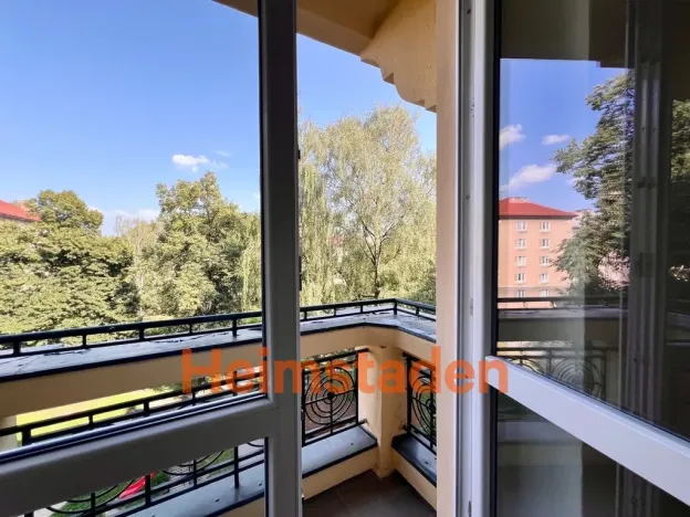 Pronájem bytu 2+kk, Ostrava - Poruba, náměstí Boženy Němcové, 35 m2