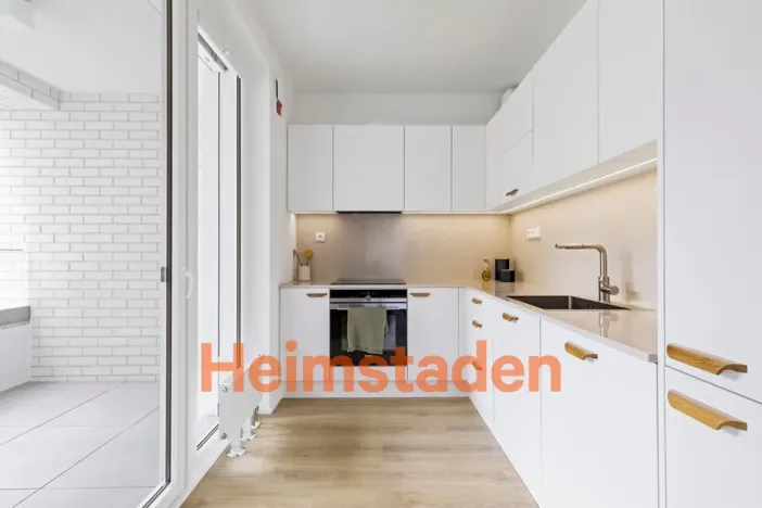 Pronájem bytu 2+kk, Praha - Holešovice, U Pergamenky, 54 m2