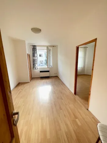 Pronájem bytu 2+kk, Praha - Michle, Pobočná, 44 m2