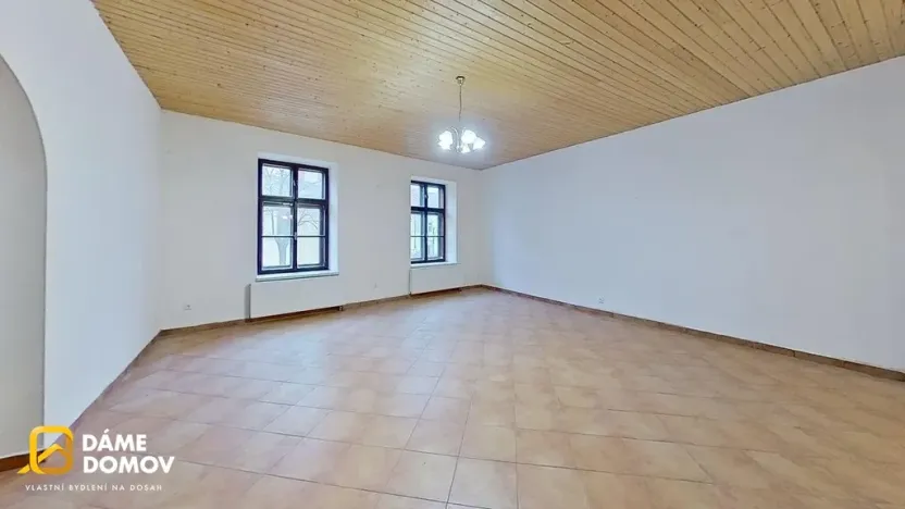 Pronájem kanceláře, Holešov, nám. Dr. E. Beneše, 164 m2
