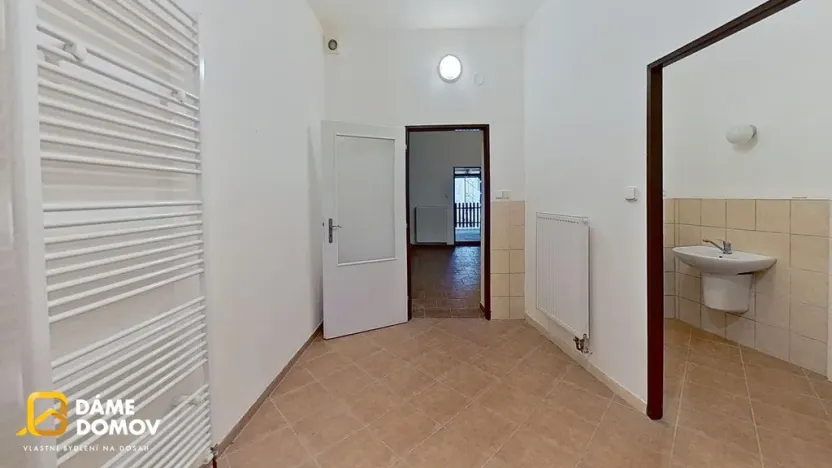 Pronájem kanceláře, Holešov, nám. Dr. E. Beneše, 164 m2