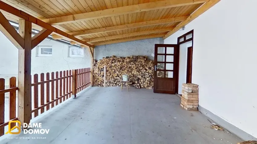 Pronájem kanceláře, Holešov, nám. Dr. E. Beneše, 164 m2