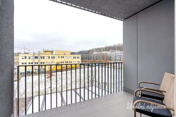 Pronájem bytu 2+kk, Praha - Vysočany, Strnadových, 60 m2