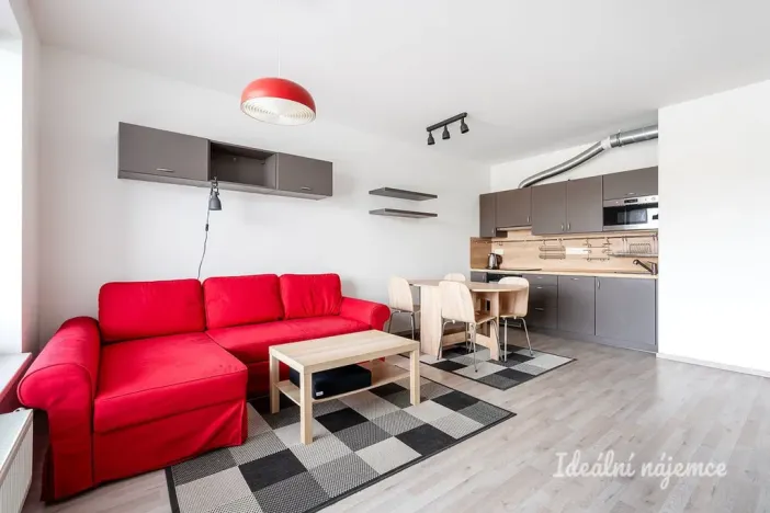 Pronájem bytu 2+kk, Praha - Vysočany, Strnadových, 60 m2