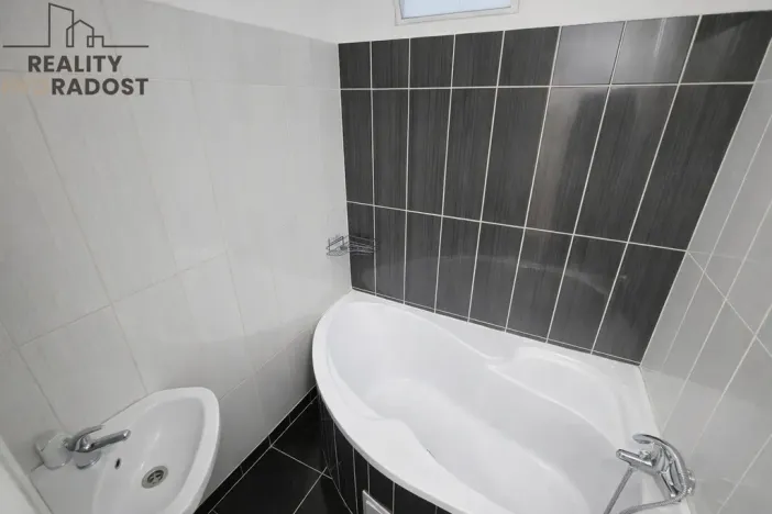 Pronájem bytu 2+1, Krupka, Komenského, 62 m2