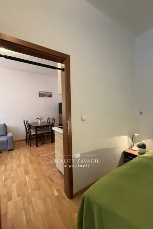 Prodej bytu 2+kk, Praha - Smíchov, Pechlátova, 39 m2