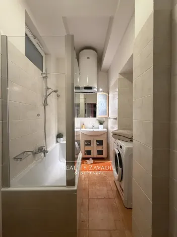 Prodej bytu 2+kk, Praha - Smíchov, Pechlátova, 39 m2