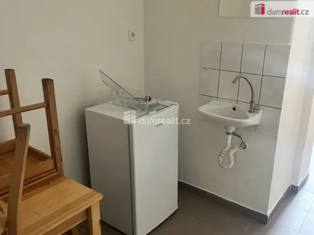 Pronájem bytu 1+kk, Praha - Čakovice, Za tratí, 15 m2