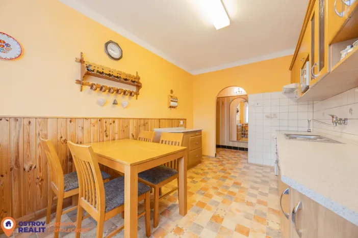 Prodej rodinného domu, Zvole, 250 m2