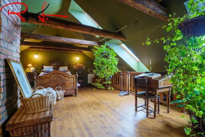 Pronájem bytu 2+kk, Roudnice nad Labem, Husovo náměstí, 129 m2