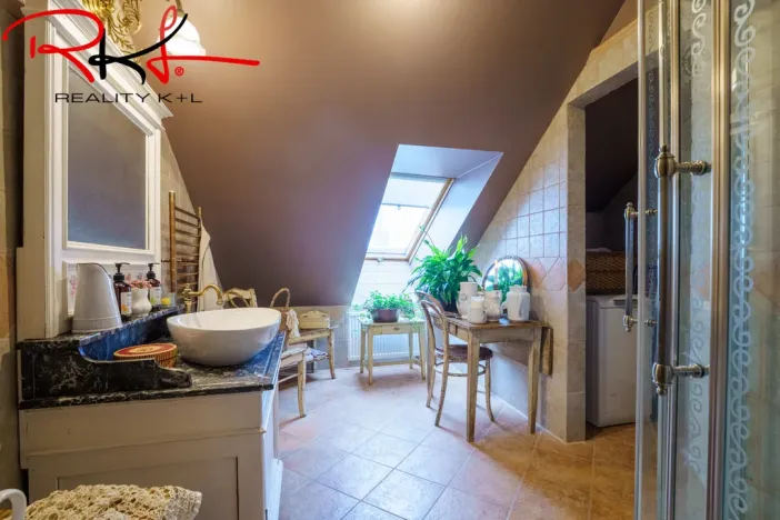 Pronájem bytu 2+kk, Roudnice nad Labem, Husovo náměstí, 129 m2