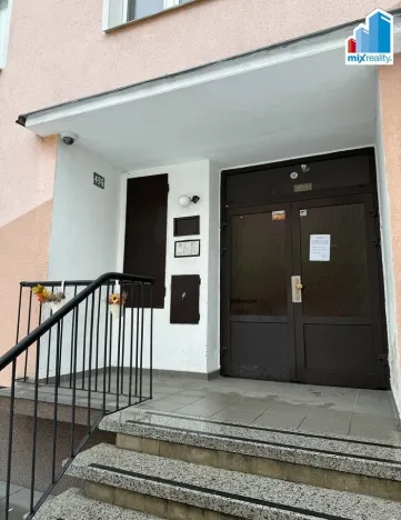 Prodej bytu 2+1, Nové Sedlo, Sadová, 77 m2