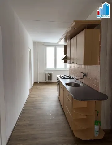 Prodej bytu 2+1, Nové Sedlo, Sadová, 77 m2