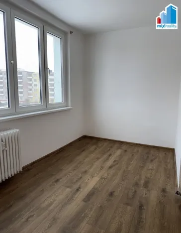 Prodej bytu 2+1, Nové Sedlo, Sadová, 77 m2