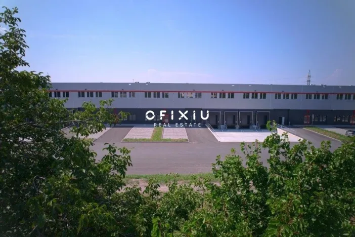 Pronájem skladu, Mikulov, Nádražní, 4000 m2