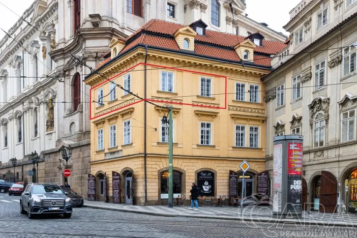 Prodej bytu 4+1, Praha - Malá Strana, Malostranské náměstí, 91 m2
