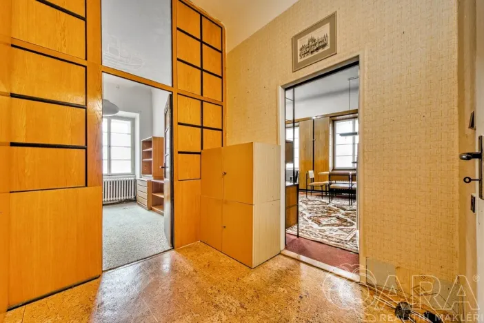 Prodej bytu 4+1, Praha - Malá Strana, Malostranské náměstí, 91 m2