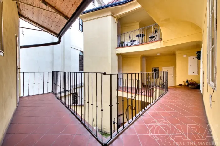 Prodej bytu 4+1, Praha - Malá Strana, Malostranské náměstí, 91 m2