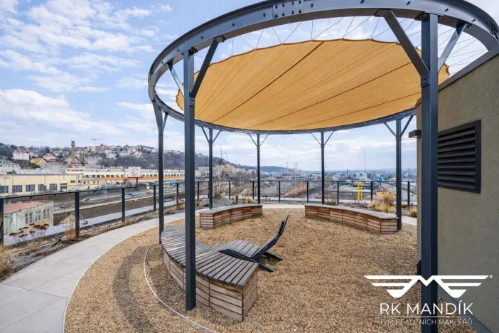 Pronájem bytu 1+kk, Praha - Smíchov, U Lihovaru, 28 m2