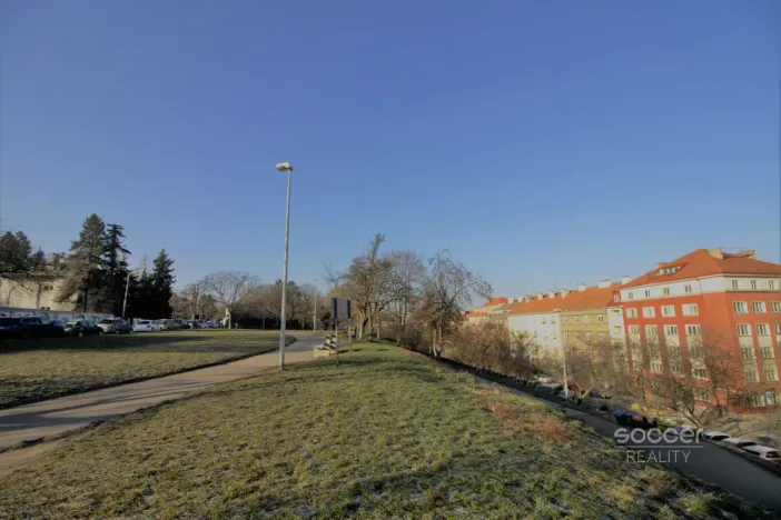 Pronájem bytu 1+kk, Praha - Žižkov, Jeseniova, 16 m2