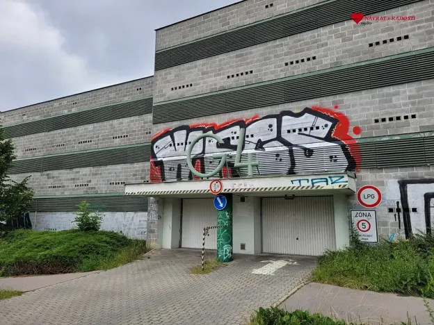 Pronájem garáže, Olomouc, Okružní, 14 m2